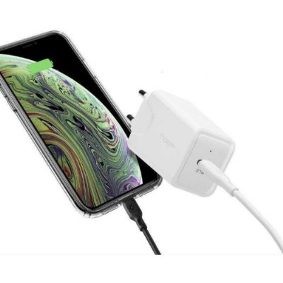 Spigen SteadiBoost F210 27 W Type-C Hızlı Şarj Adaptörü-Teşhir