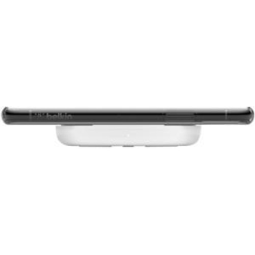 Belkin BoostCharge 10 W, iPhone 15, 14, 13, 12, SE, 11, XS, XR, X,8, Samsung Galaxy, Google Pixel uyumlu Hızlı Kablosuz Şarj Cihazı, Beyaz Teşhir
