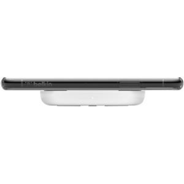 Belkin BoostCharge 10 W, iPhone 15, 14, 13, 12, SE, 11, XS, XR, X,8, Samsung Galaxy, Google Pixel uyumlu Hızlı Kablosuz Şarj Cihazı, Beyaz Teşhir
