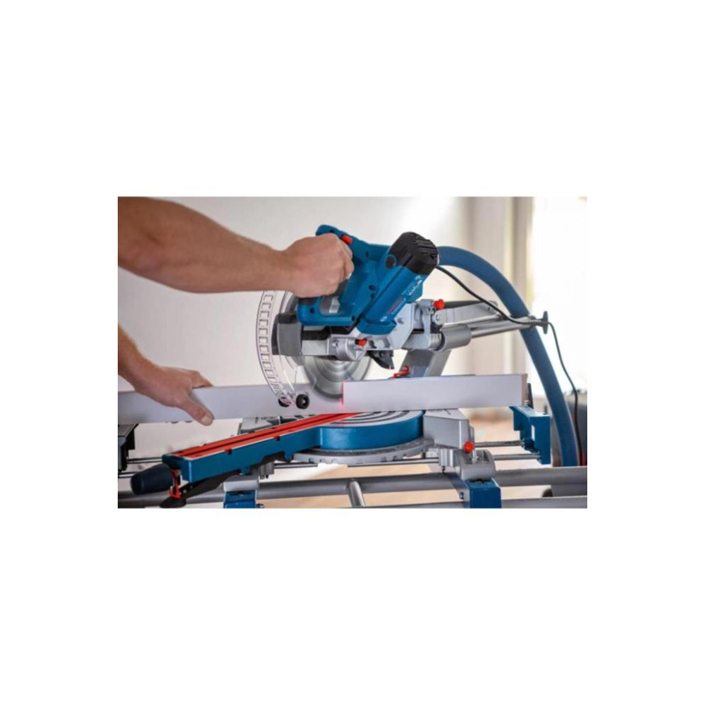 Bosch GCM 305-216 D Gönye Testere Outlet