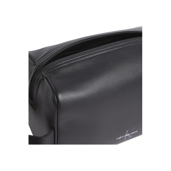 Calvin Klein Logolu Fermuarlı Çanta K50K512581BEH Erkek ÇANTA K50K512581