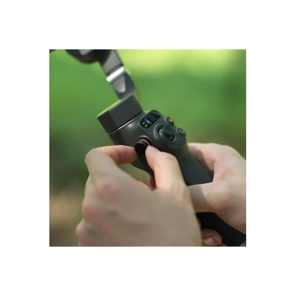 DJI Osmo Mobile 6 Gimbal Teşhir