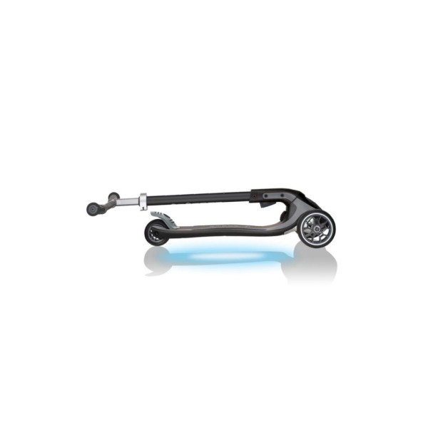 Globber Ultimum Siyah 3 Tekerlekli Scooter Outlet
