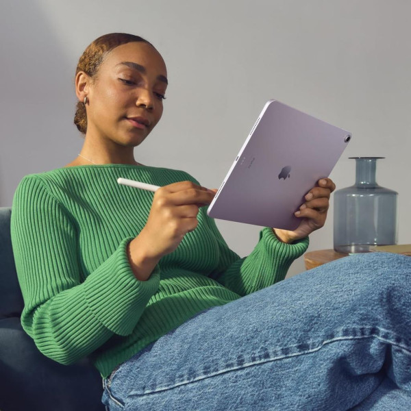 iPad Air 6. Nesil Wi-Fi 128 GB 13" MV273TU/A Uzay Grisi Tablet Outlet (Açıklamayı Okuyunuz)