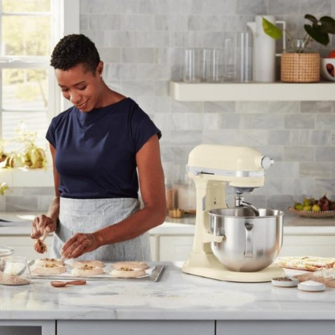 KitchenAid 5KSM70SHXEAC 6.6 lt Almond Cream Planet Mikser