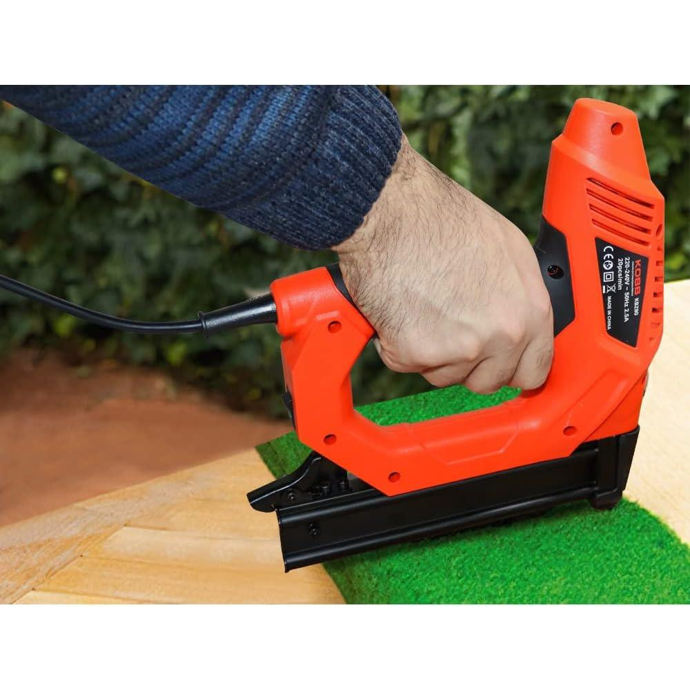 Kobb KBZ90 15-25 mm Zımba ve 15-32 mm Çivi Çakma Makinesi + 3000 Adet Yedek Zımba ve Çivi Teşhir
