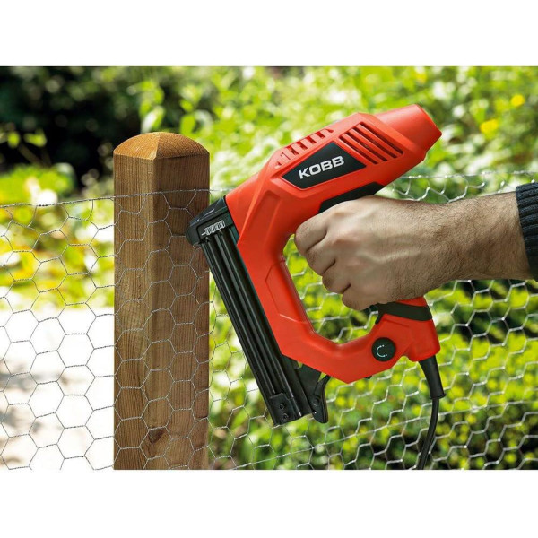 Kobb KBZ90 15-25 mm Zımba ve 15-32 mm Çivi Çakma Makinesi + 3000 Adet Yedek Zımba ve Çivi Teşhir