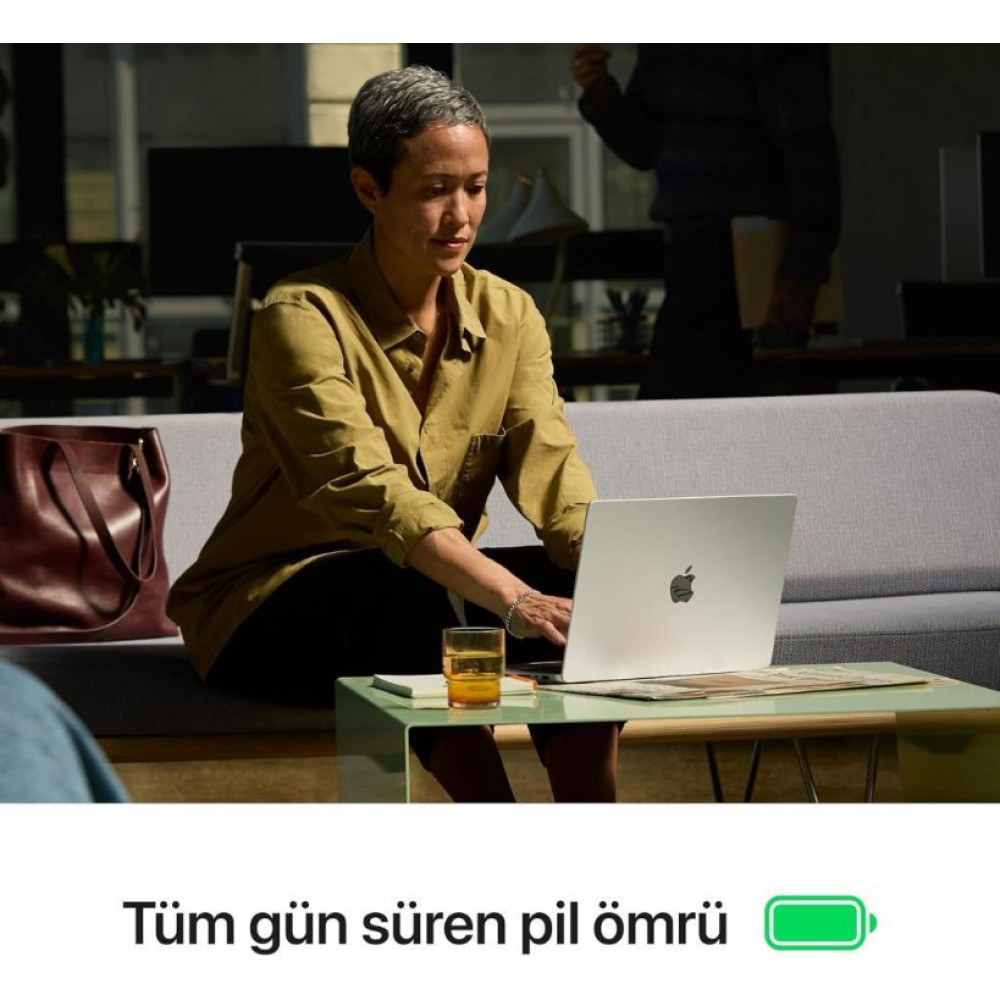 MacBook Pro M4 Max 36 GB 1 TB SSD 14.2" MX2G3TU/A Gümüş Outlet (Açıklamayı Okuyunuz)