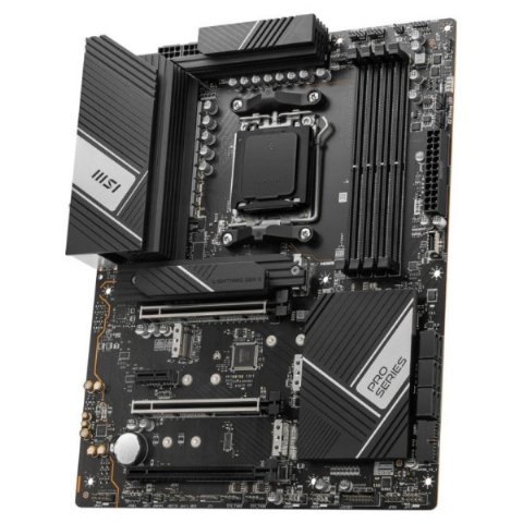 MSI Pro X670-P Wi-Fi AMD AM5 DDR5 ATX Anakart Teşhir